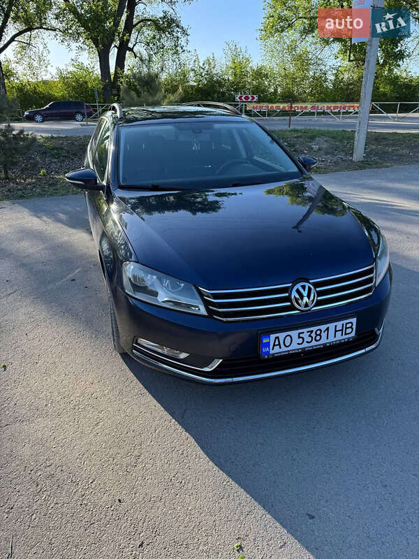 Універсал Volkswagen Passat 2011 в Хмельницькому фото 3 Універсал Volkswagen Passat 2011 в Хмельницькому
