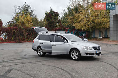 Универсал Volkswagen Passat 2008 в Харькове