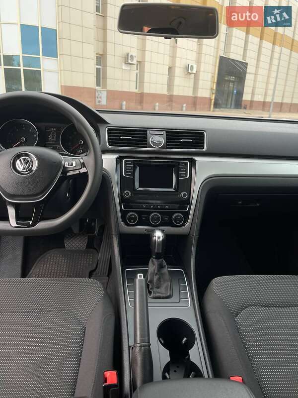 Седан Volkswagen Passat 2016 в Харькове фото 9 Седан Volkswagen Passat 2016 в Харькове
