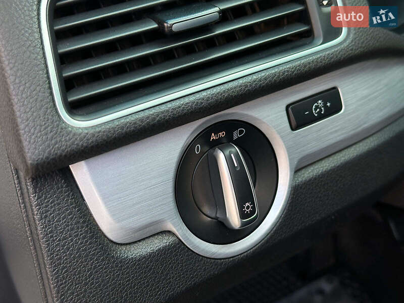 Седан Volkswagen Passat 2012 в Одессе фото 13 Седан Volkswagen Passat 2012 в Одессе