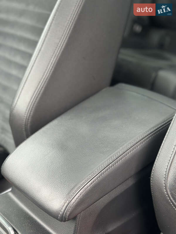 Универсал Volkswagen Passat 2016 в Софиевской Борщаговке фото 22 Универсал Volkswagen Passat 2016 в Софиевской Борщаговке