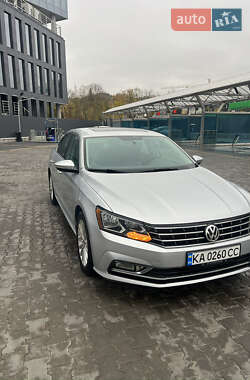 Седан Volkswagen Passat 2015 в 