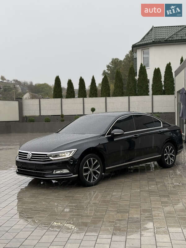 Седан Volkswagen Passat 2018 в Виноградове