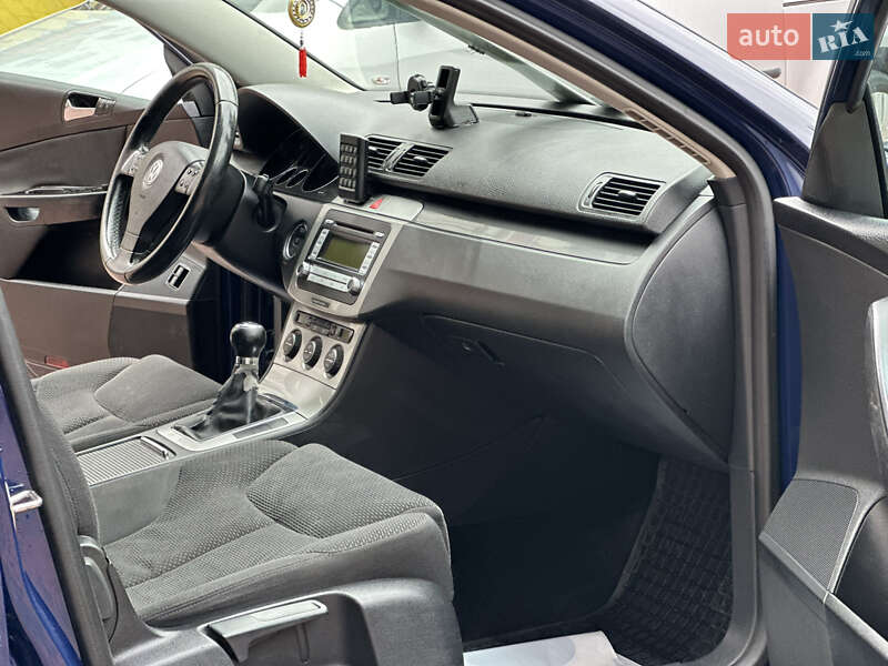 Универсал Volkswagen Passat 2006 в Ивано-Франковске фото 141 Универсал Volkswagen Passat 2006 в Ивано-Франковске