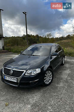 Седан Volkswagen Passat 2005 в Львове