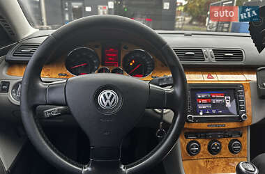 Седан Volkswagen Passat 2005 в  фото 21 Седан Volkswagen Passat 2005 в