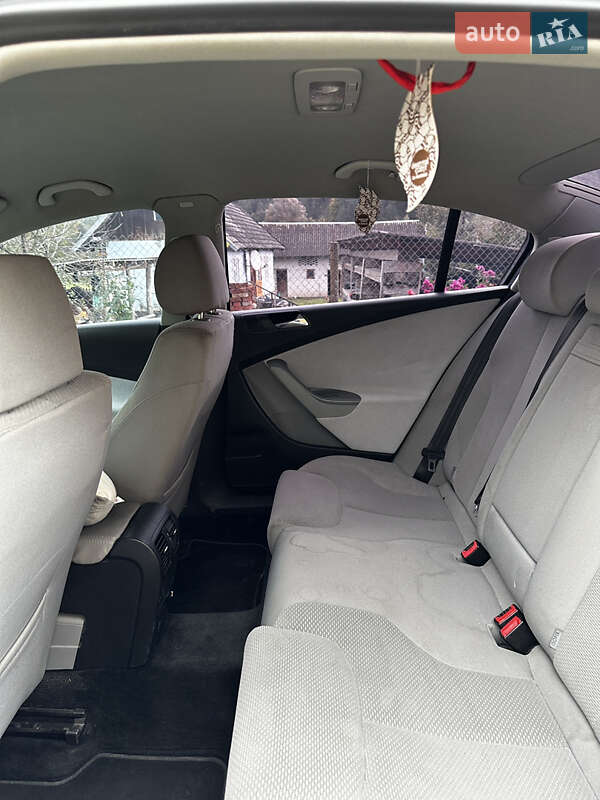 Седан Volkswagen Passat 2005 в Львові фото 28 Седан Volkswagen Passat 2005 в Львові