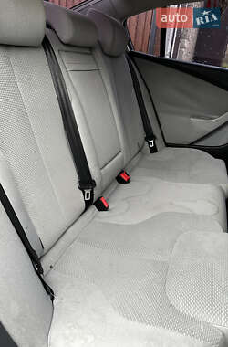 Седан Volkswagen Passat 2005 в  фото 30 Седан Volkswagen Passat 2005 в