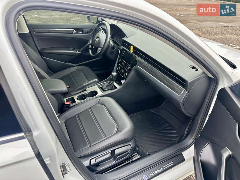 Седан Volkswagen Passat 2021 в Белой Церкви