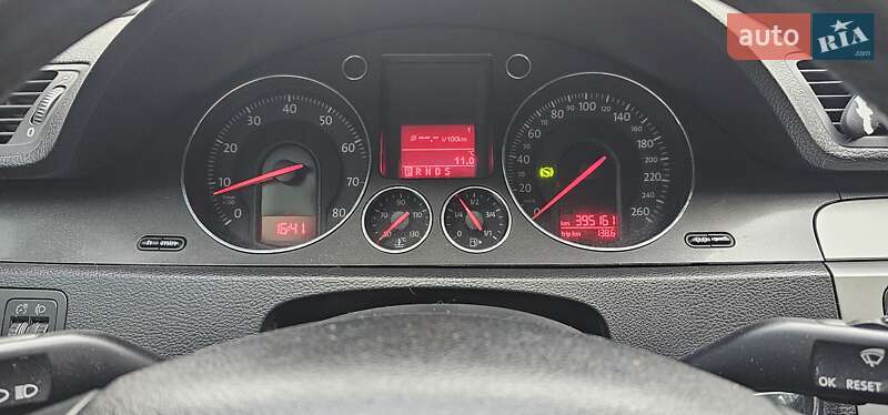 Седан Volkswagen Passat 2006 в Киеве