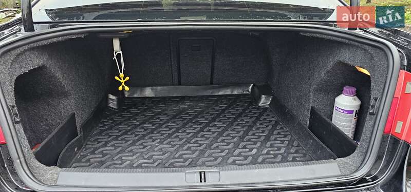 Седан Volkswagen Passat 2006 в Киеве