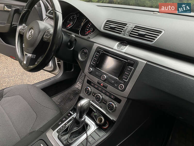 Универсал Volkswagen Passat 2013 в Смеле