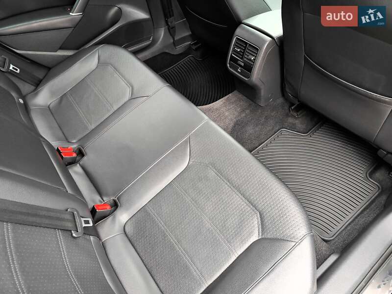 Седан Volkswagen Passat 2015 в Киеве фото 61 Седан Volkswagen Passat 2015 в Киеве