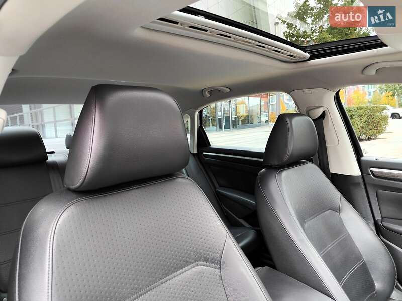 Седан Volkswagen Passat 2015 в Киеве фото 57 Седан Volkswagen Passat 2015 в Киеве