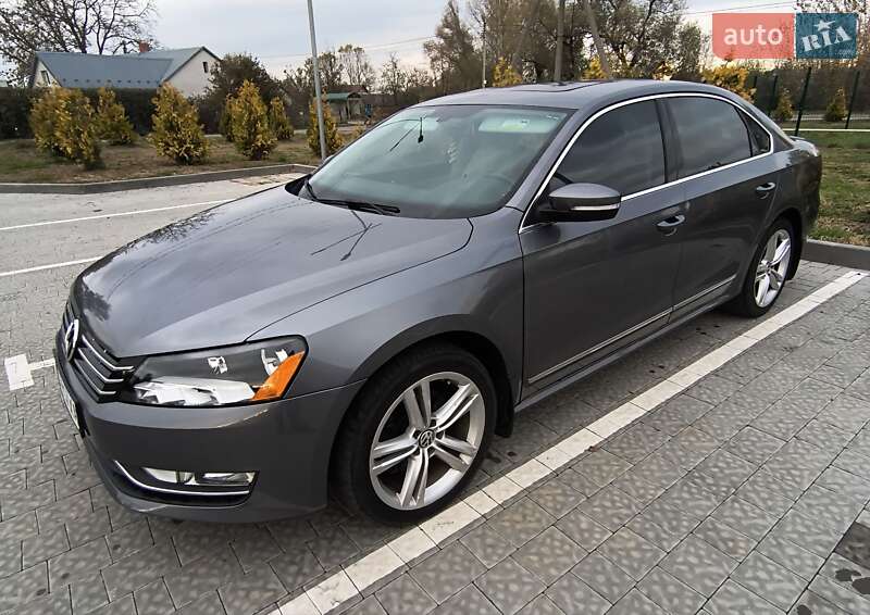 Седан Volkswagen Passat 2014 в  фото Седан Volkswagen Passat 2014 в