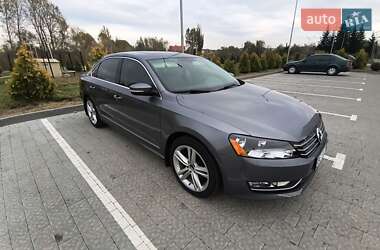 Седан Volkswagen Passat 2014 в  фото 11 Седан Volkswagen Passat 2014 в
