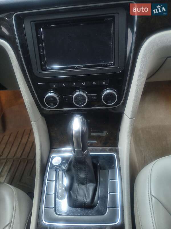 Седан Volkswagen Passat 2014 в Львові фото 16 Седан Volkswagen Passat 2014 в Львові