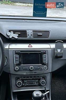 Универсал Volkswagen Passat 2010 в 