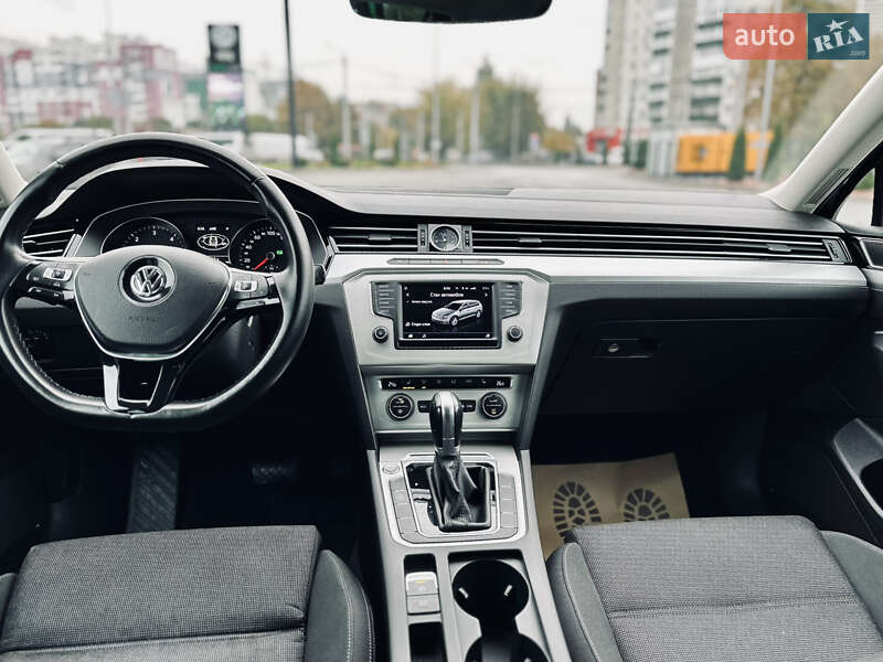 Универсал Volkswagen Passat 2017 в Луцке