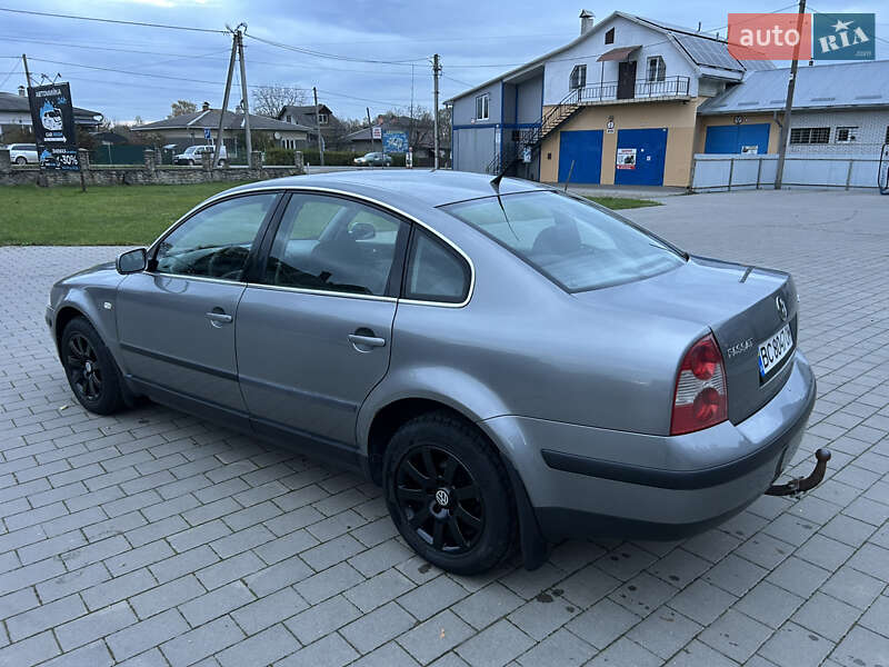 Седан Volkswagen Passat 2002 в Долині