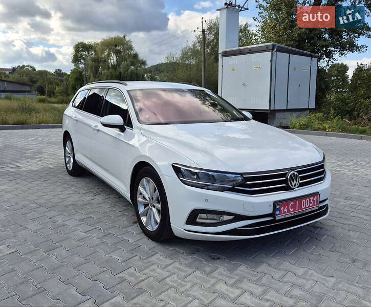 Универсал Volkswagen Passat 2020 в Бережанах