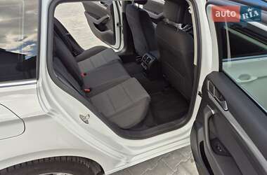 Універсал Volkswagen Passat 2020 в  фото 30 Універсал Volkswagen Passat 2020 в