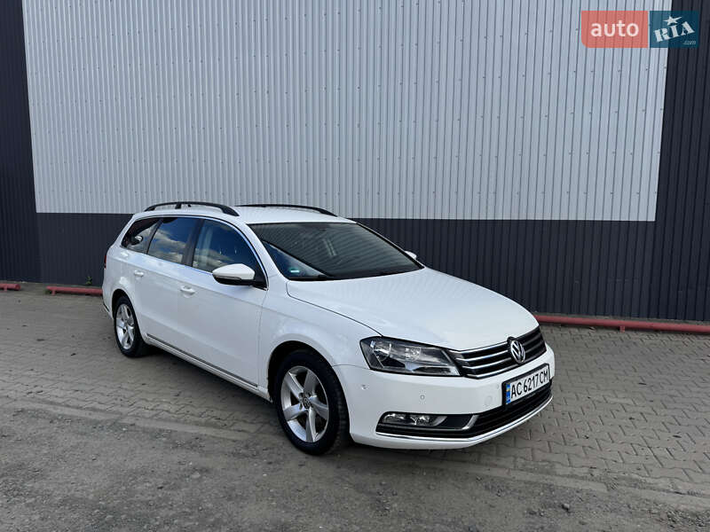 Универсал Volkswagen Passat 2011 в Луцке фото 2 Универсал Volkswagen Passat 2011 в Луцке