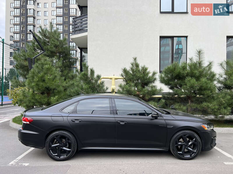 Седан Volkswagen Passat 2020 в Киеве