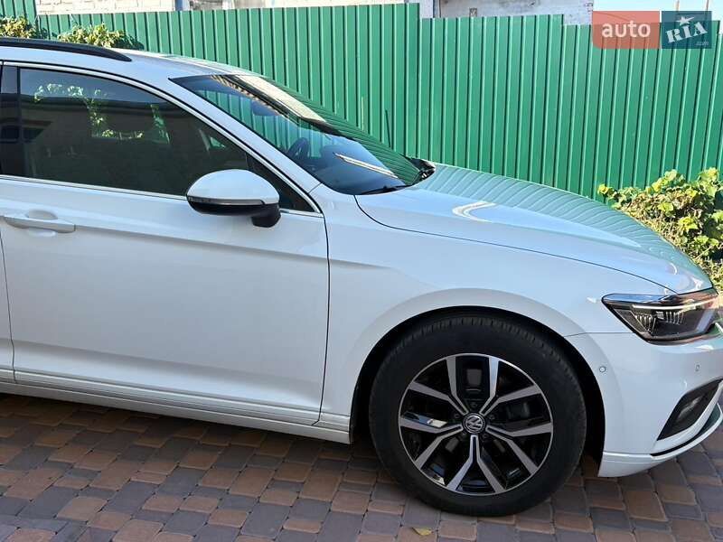 Універсал Volkswagen Passat 2020 в Прилуках