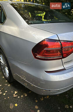 Седан Volkswagen Passat 2016 в  фото 7 Седан Volkswagen Passat 2016 в