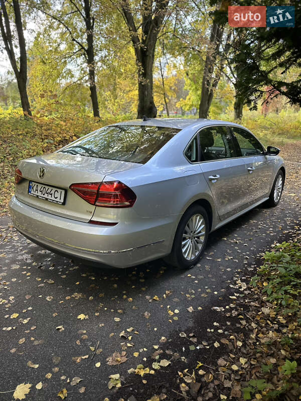 Седан Volkswagen Passat 2016 в Киеве