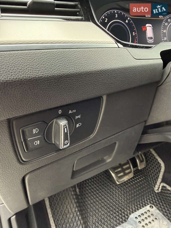 Универсал Volkswagen Passat 2017 в Киеве фото 29 Универсал Volkswagen Passat 2017 в Киеве