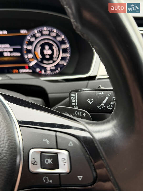 Универсал Volkswagen Passat 2017 в Киеве фото 38 Универсал Volkswagen Passat 2017 в Киеве