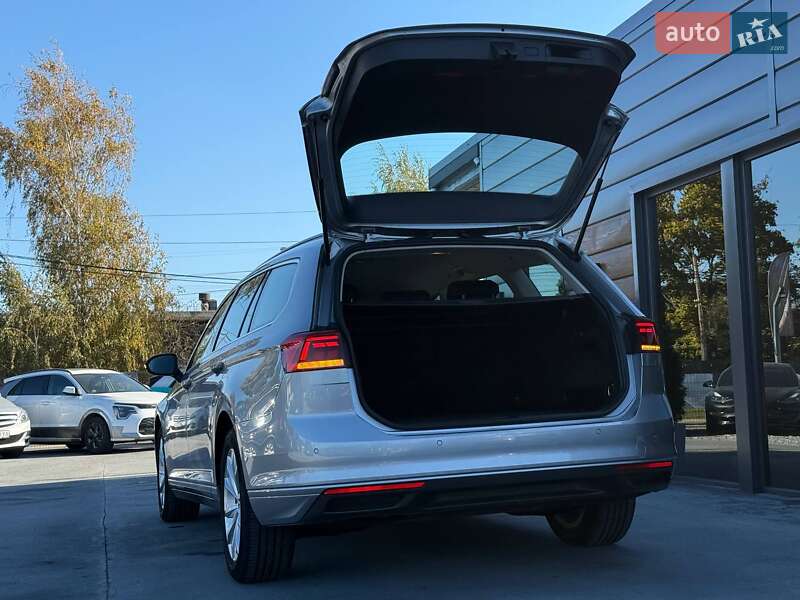 Универсал Volkswagen Passat 2021 в Ровно фото 16 Универсал Volkswagen Passat 2021 в Ровно