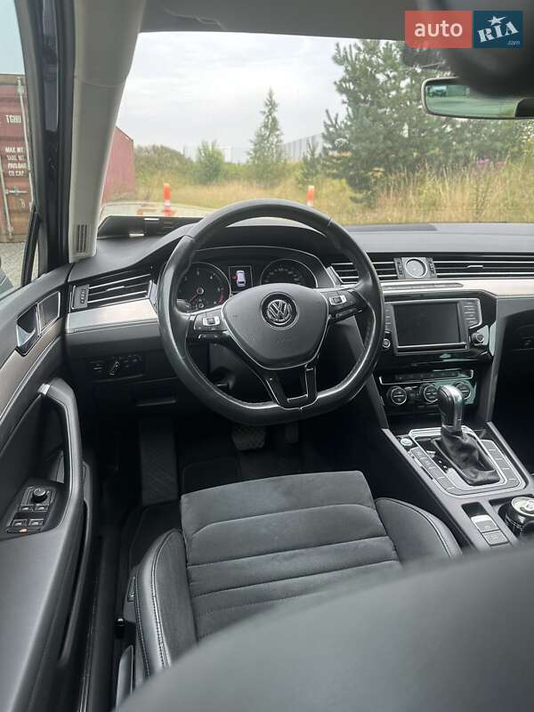 Універсал Volkswagen Passat 2015 в Тернополі