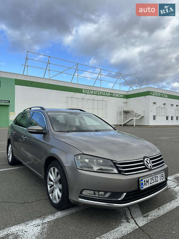 Универсал Volkswagen Passat 2011 в Киеве фото 7 Универсал Volkswagen Passat 2011 в Киеве