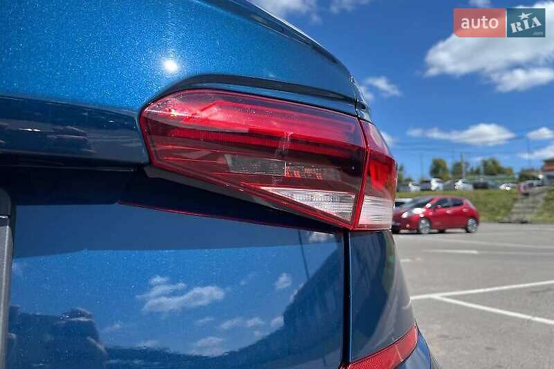 Седан Volkswagen Passat 2021 в Львове