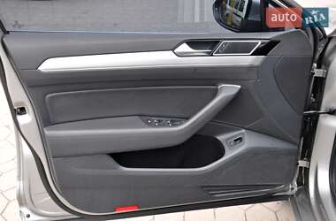 Седан Volkswagen Passat 2015 в 