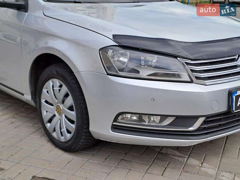 Универсал Volkswagen Passat 2013 в Одессе