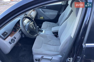 Универсал Volkswagen Passat 2005 в  фото 7 Универсал Volkswagen Passat 2005 в
