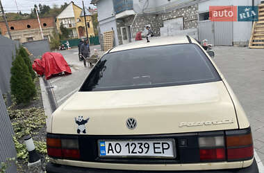 Седан Volkswagen Passat 1991 в Ужгороде