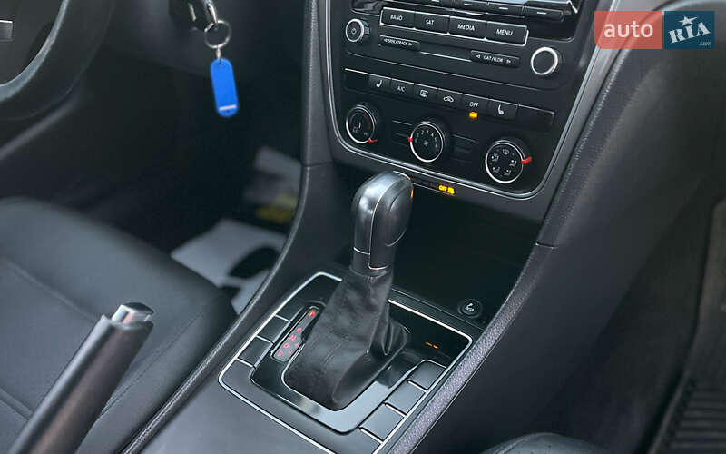 Універсал Volkswagen Passat 2012 в Коломиї