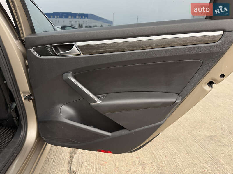 Седан Volkswagen Passat 2015 в Киеве фото 22 Седан Volkswagen Passat 2015 в Киеве