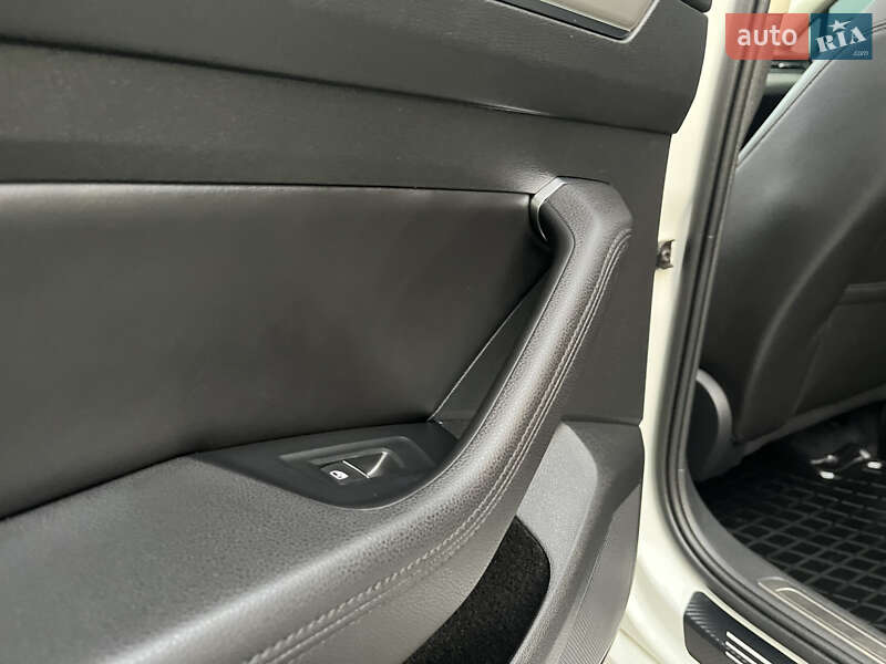 Універсал Volkswagen Passat 2018 в Львові фото 85 Універсал Volkswagen Passat 2018 в Львові