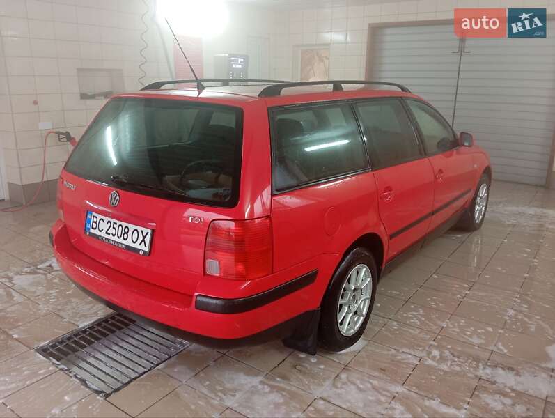 Универсал Volkswagen Passat 2000 в Львове