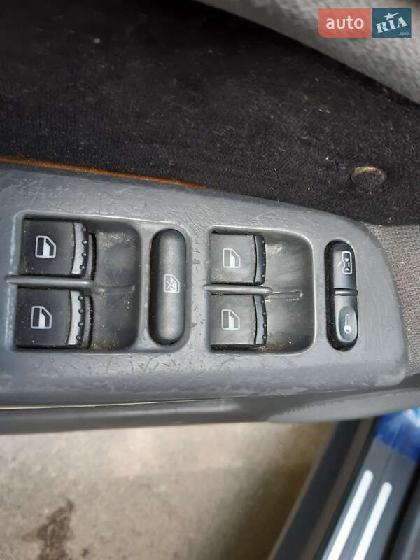 Универсал Volkswagen Passat 2003 в Ровно фото 17 Универсал Volkswagen Passat 2003 в Ровно