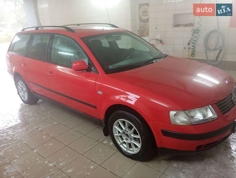 Универсал Volkswagen Passat 2000 в Львове