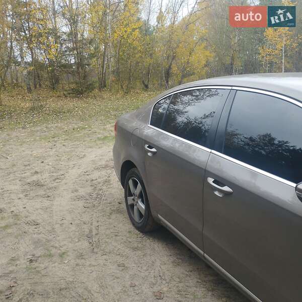 Седан Volkswagen Passat 2011 в Киеве фото 7 Седан Volkswagen Passat 2011 в Киеве