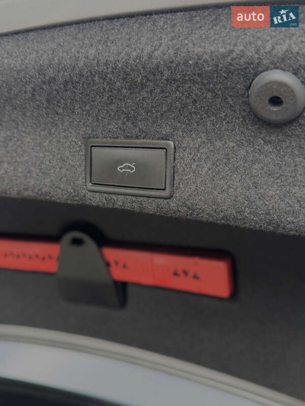 Седан Volkswagen Passat 2018 в Дніпрі