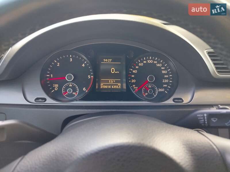 Универсал Volkswagen Passat 2011 в Гайвороне фото 9 Универсал Volkswagen Passat 2011 в Гайвороне